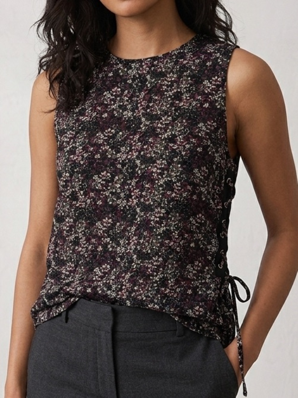 Elodie Floral Sleeveless Lace-Up Side Tank in Black and Burgundy